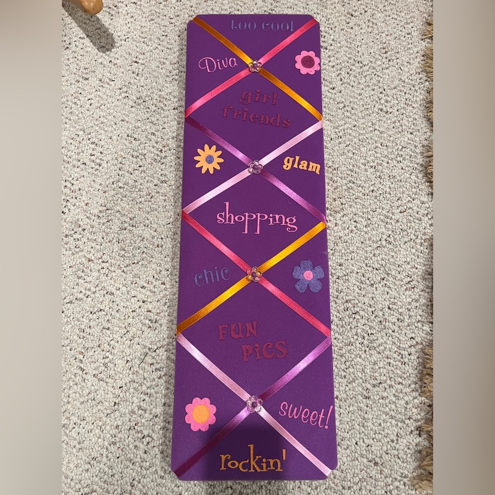 🌻- Picture board/earring display board